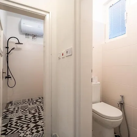 Simple & Spacious 2 Bdr In Prime Location Sofia