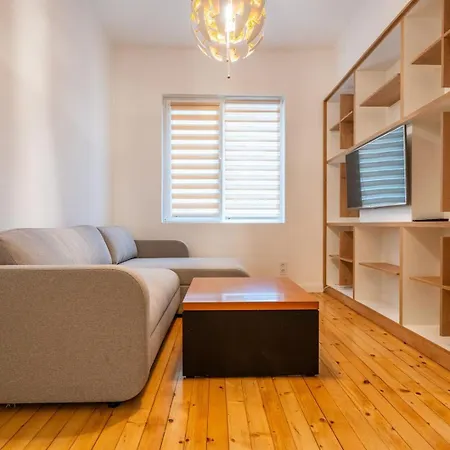 Simple & Spacious 2 Bdr In Prime Location 公寓 索菲亞