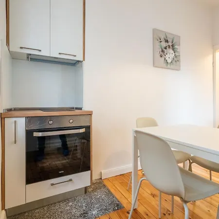 公寓 Simple & Spacious 2 Bdr In Prime Location *