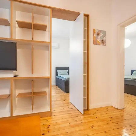 公寓 Simple & Spacious 2 Bdr In Prime Location