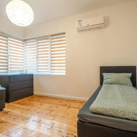 公寓 Simple & Spacious 2 Bdr In Prime Location